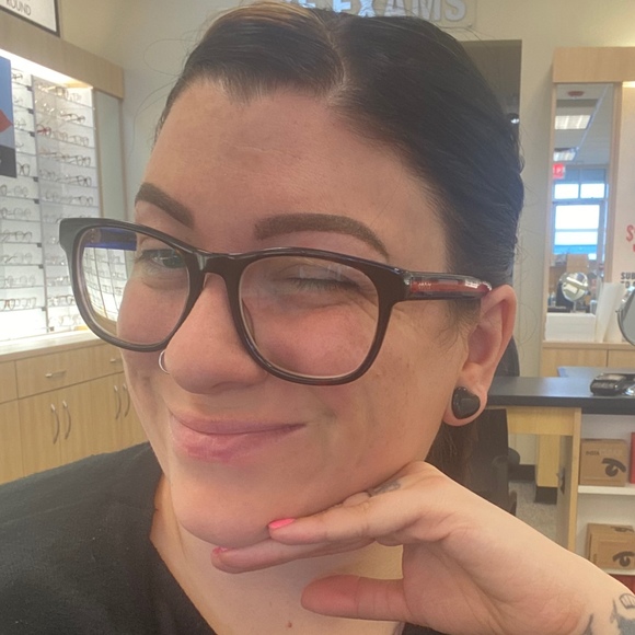 Meet your Posher, Tina - Picture 1 of 1